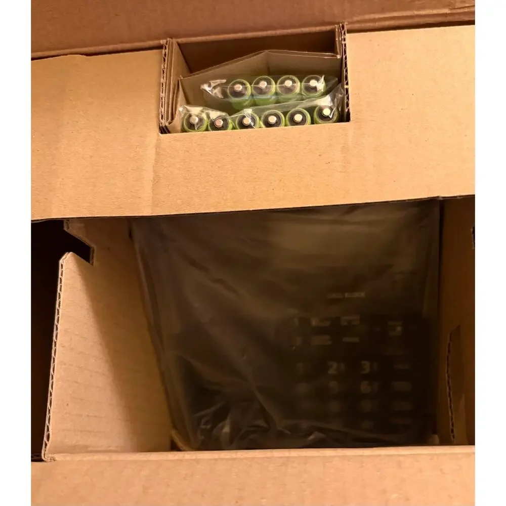 Panasonic KX-TG985SK Link2Cell 5 Handset Cordless Phone System New Open Box